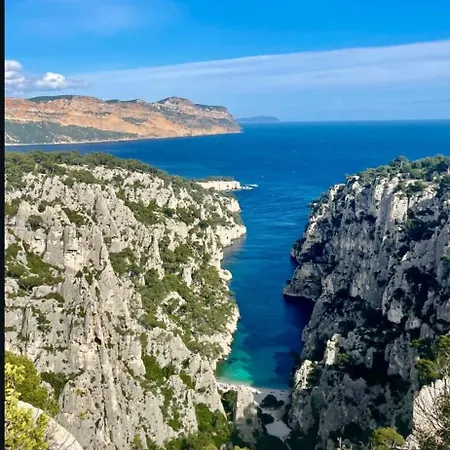 Cosy Avec Terrasse Arboree, Cassis, Calme, Parking, A 10 Min 3* Cassis