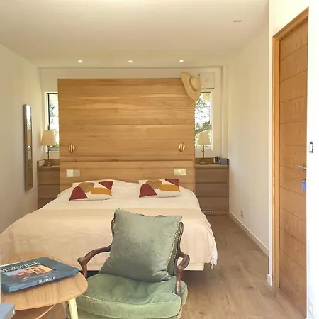 Couette-café Cosy Avec Terrasse Arborée, Cassis, Calme, Parking, à 10 Min 3*